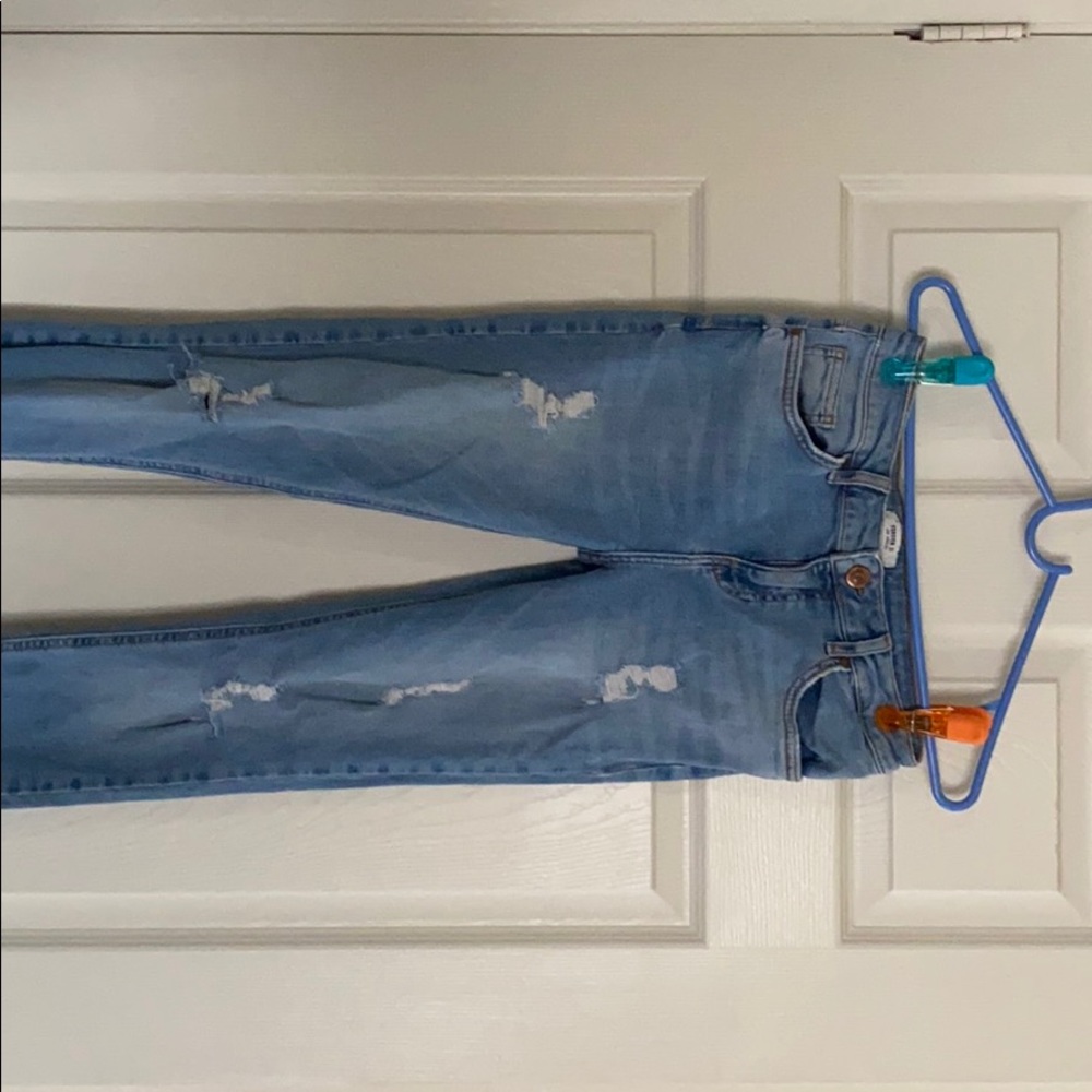 Semi light jeans with little rips